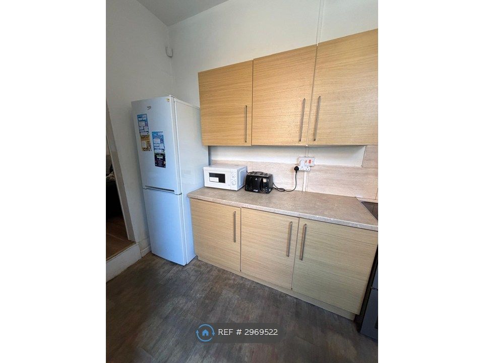 Property photo 3 of 24