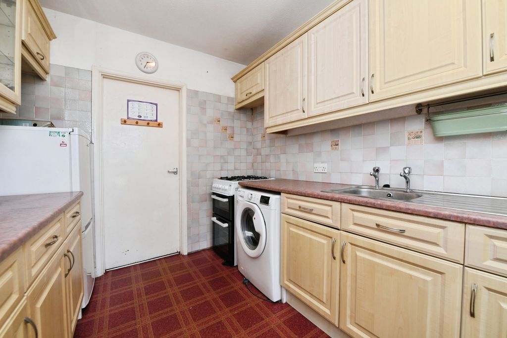 Property photo 3 of 13 Pbox-Img.Jpg