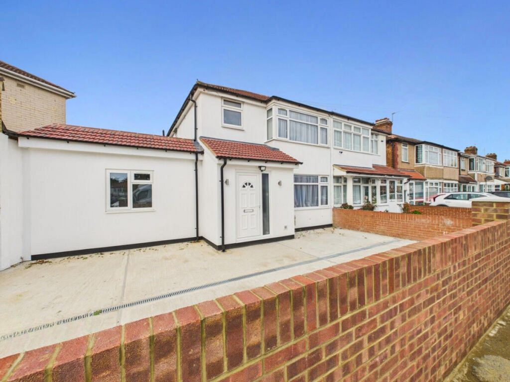 Property photo 1 of 20