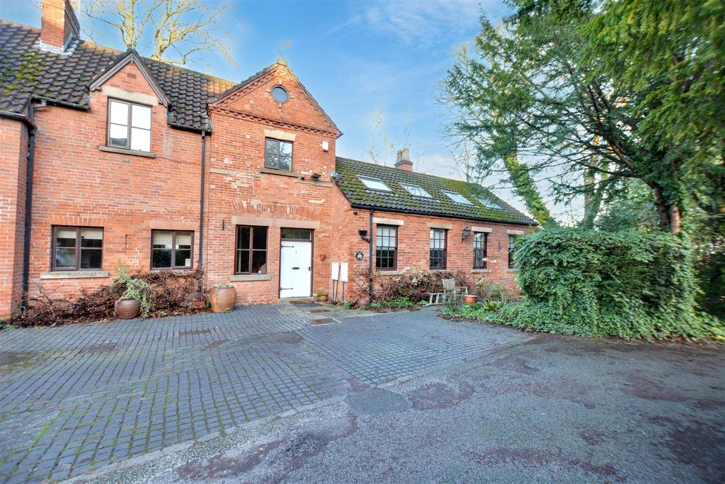 Property photo 1 of 49 Front_2.Jpeg