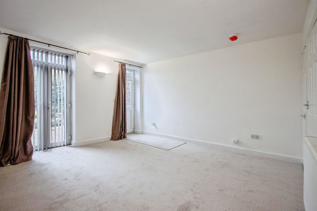 Property photo 3 of 15 Image