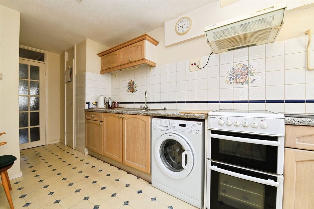 Property photo 3 of 17 Picture No. 63