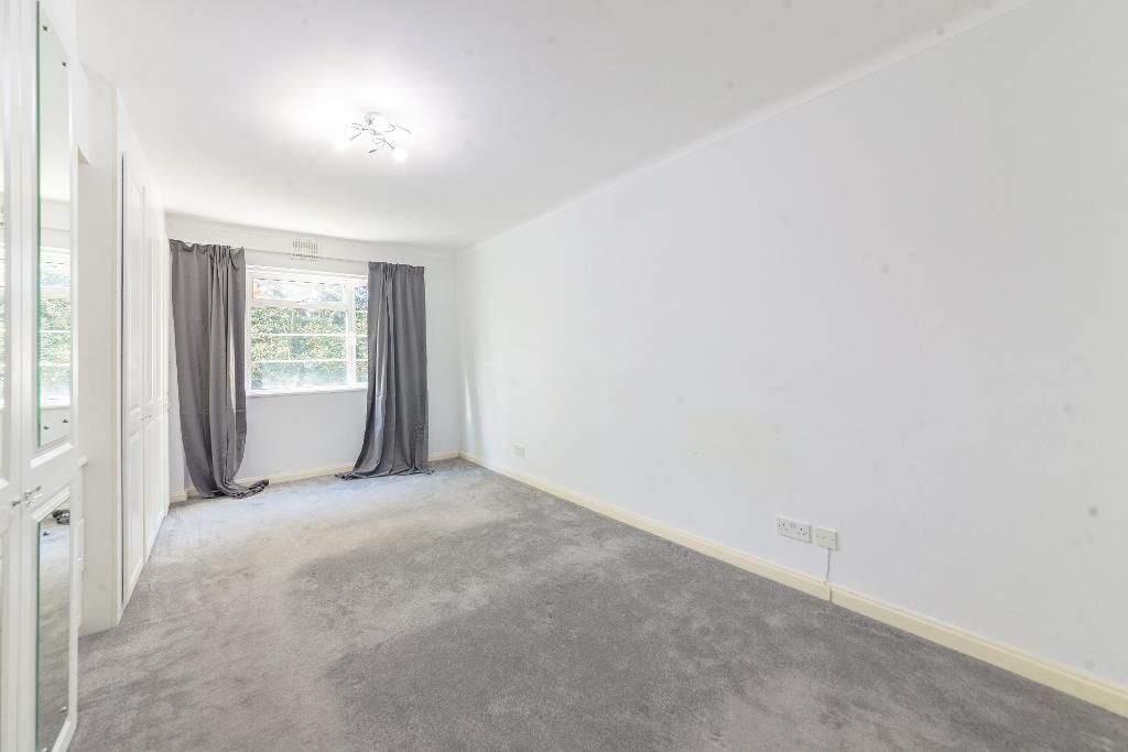 Property photo 3 of 8 Photo 3