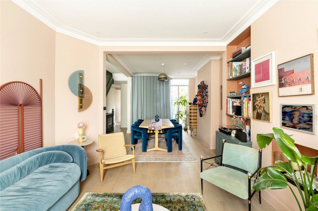 Property photo 2 of 21 Picture No. 05