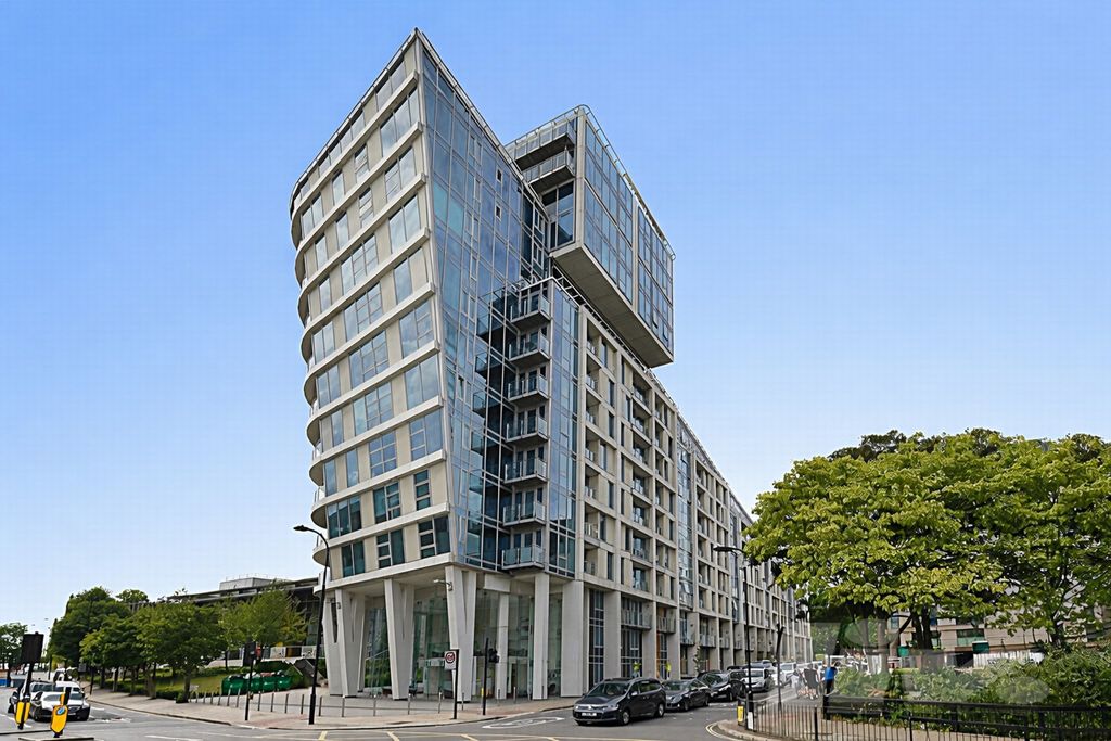 Property photo 2 of 13 Photo 2