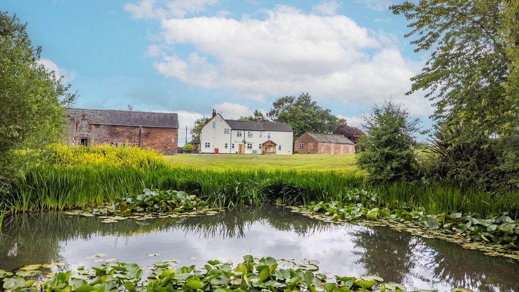 Property photo 1 of 49