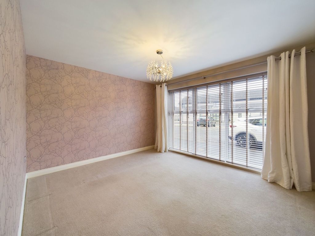 Property photo 2 of 14 Sitting Room