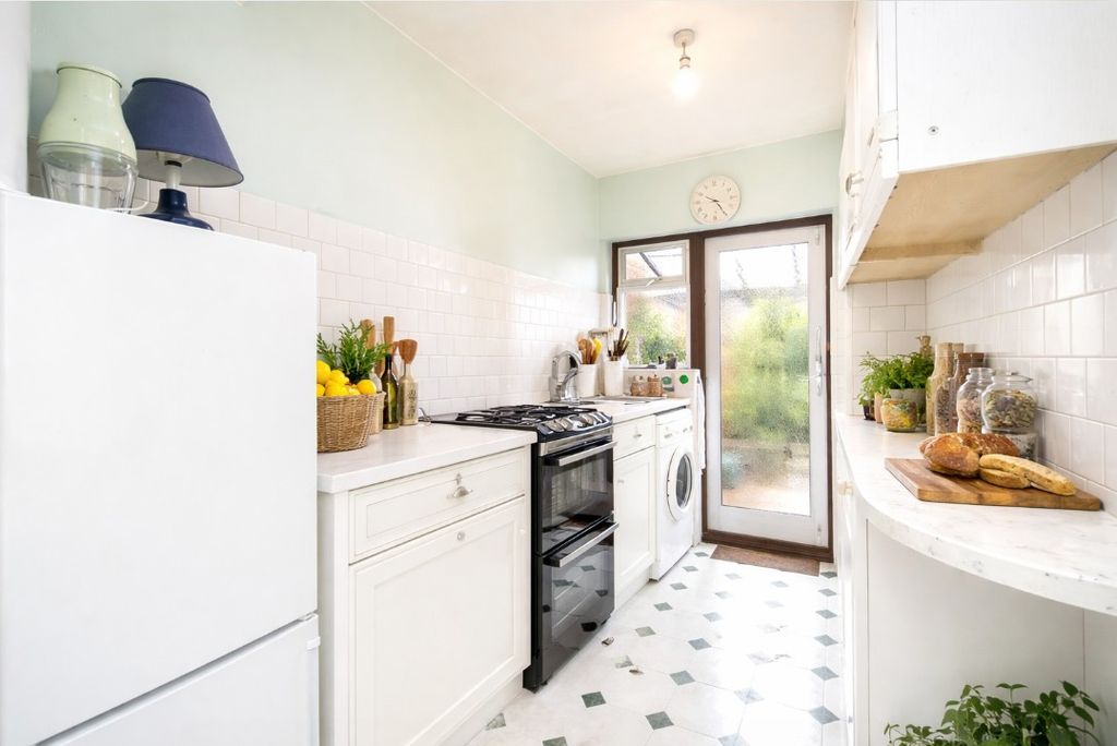 Property photo 2 of 7