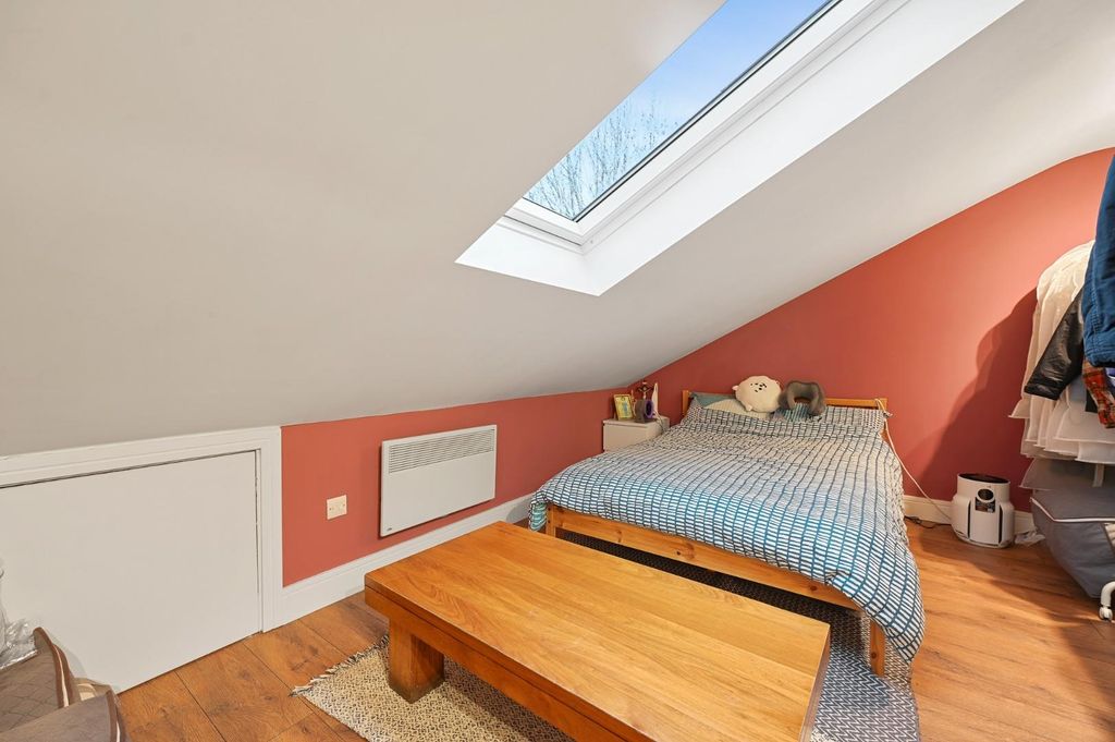 Property photo 2 of 4