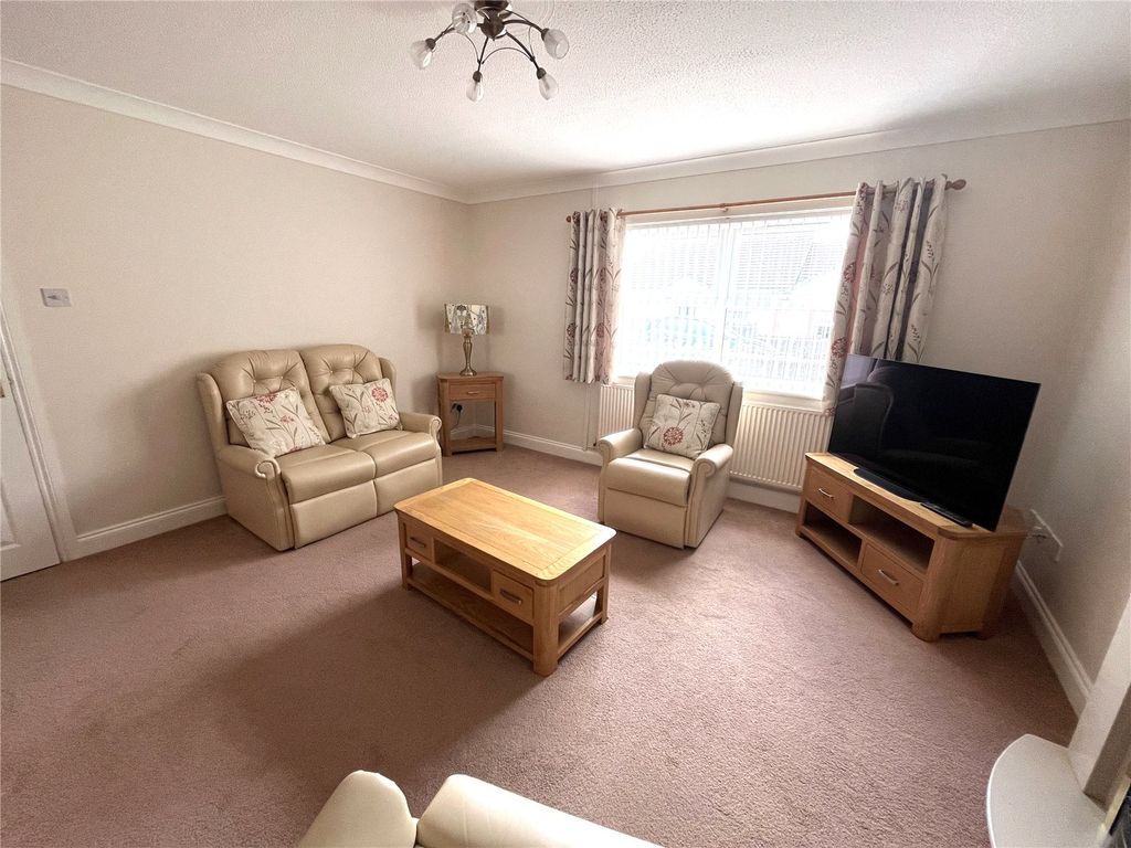 Property photo 3 of 18 Picture No. 15