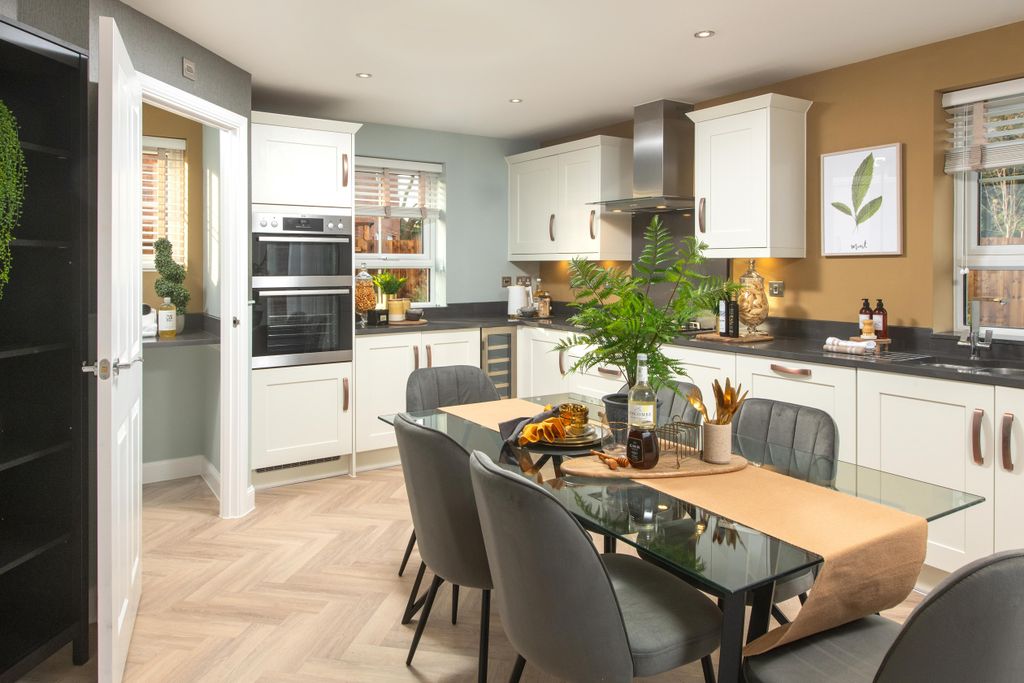Property photo 2 of 10 Alfreton Internal Hollygate