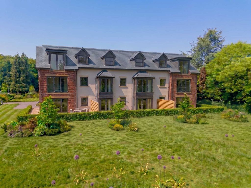 Property photo 1 of 3