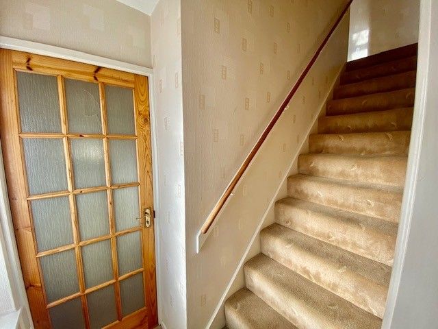 Property photo 3 of 17 Hallway