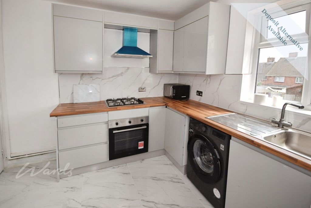 Property photo 2 of 10 Wayfield Kitchen