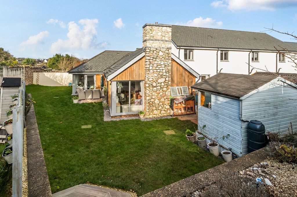 Property photo 1 of 22