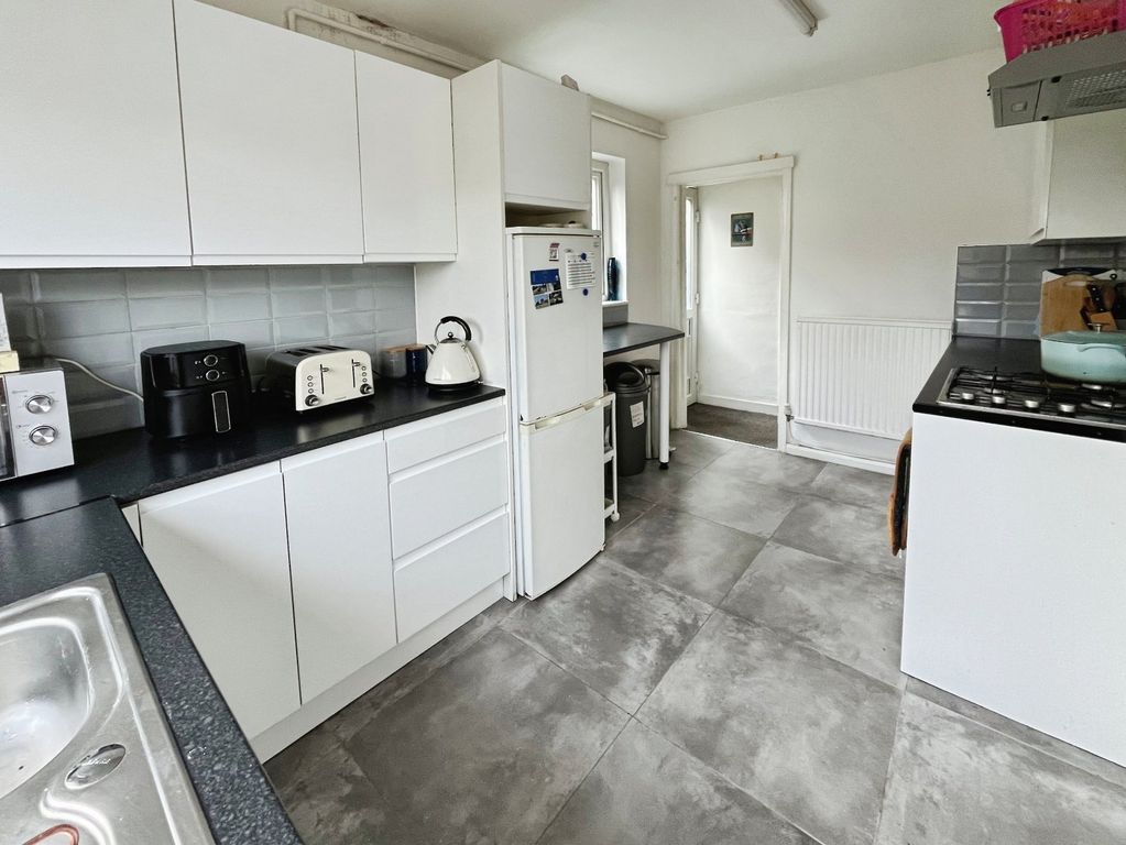 Property photo 3 of 14 Picture 3