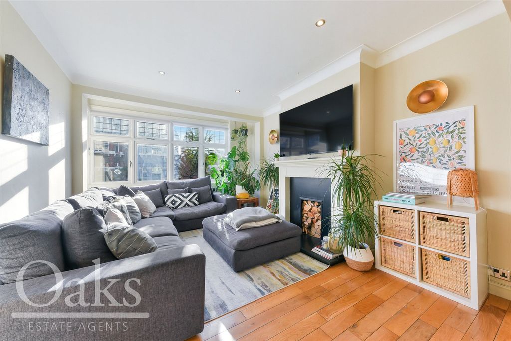 Property photo 2 of 15 Picture No. 08