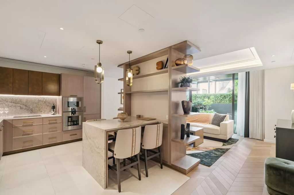 Property photo 2 of 32 Reception Room