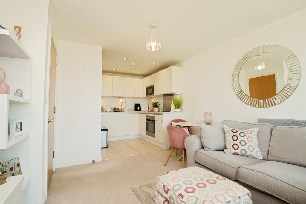 Property photo 3 of 11