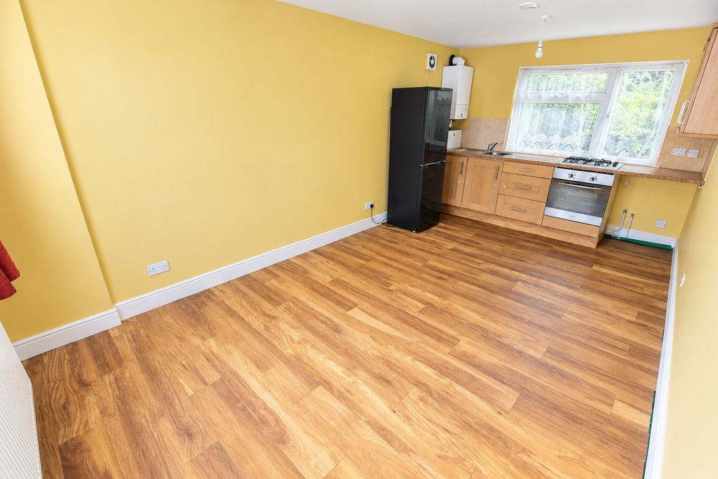 Property photo 2 of 6 847132