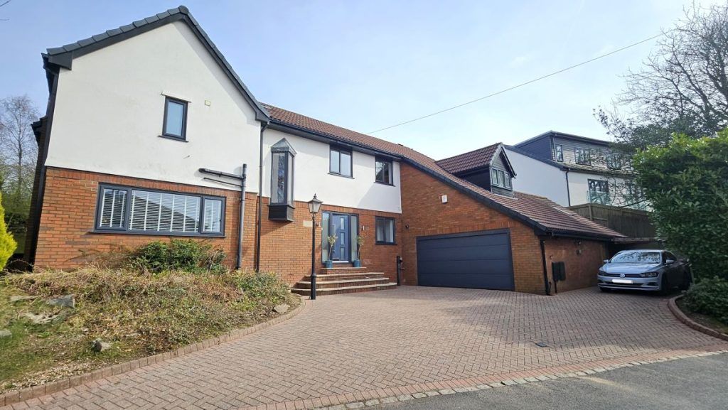Property photo 2 of 61 5