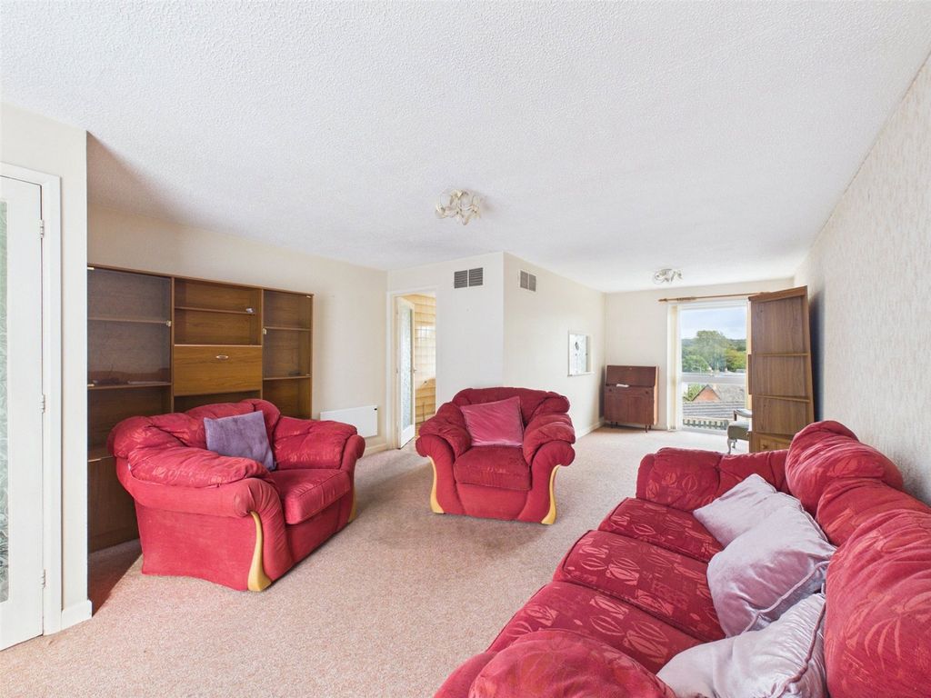 Property photo 2 of 12 Picture No. 02