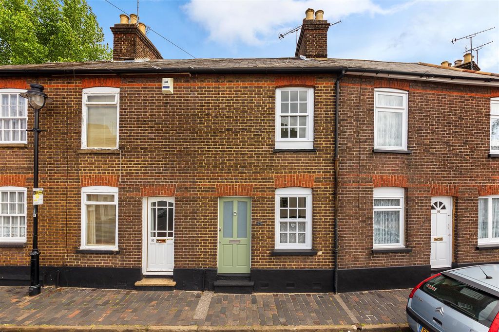 Property photo 1 of 18 97Sopwelllane-02.Jpg