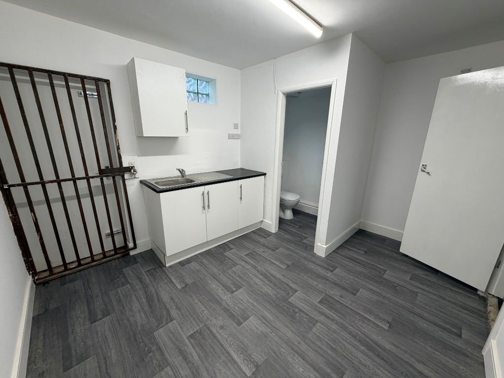 Property photo 3 of 4