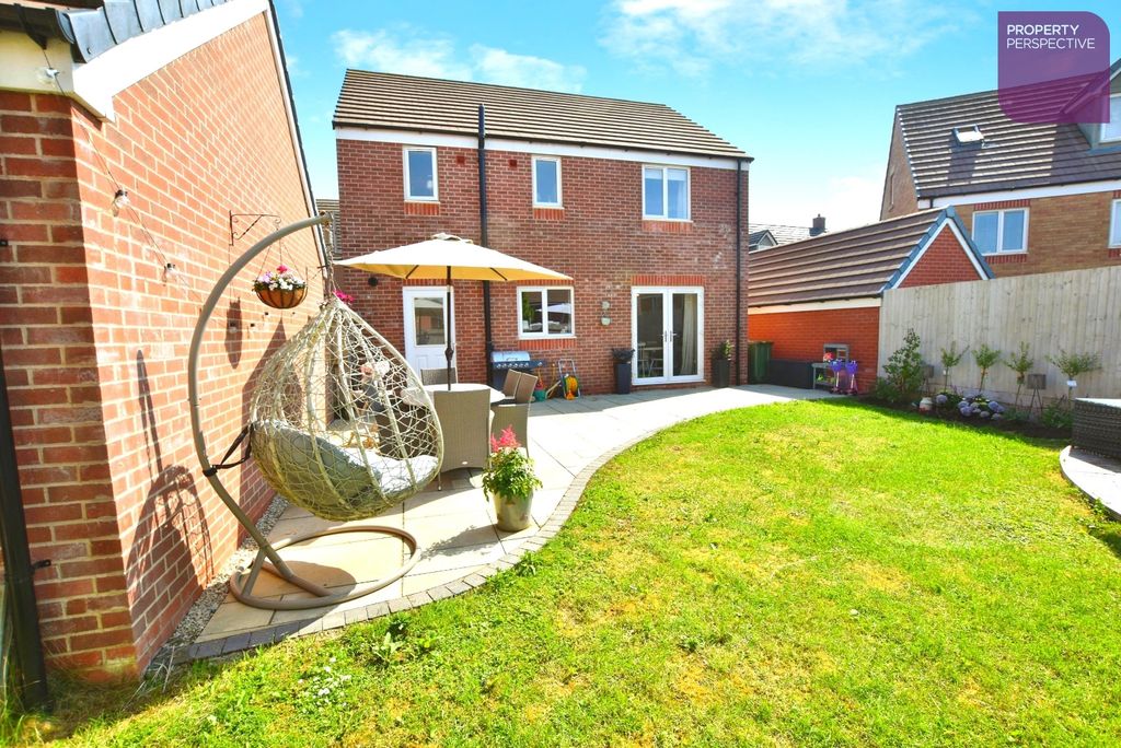 Property photo 2 of 22 Pbox-Img.Jpg