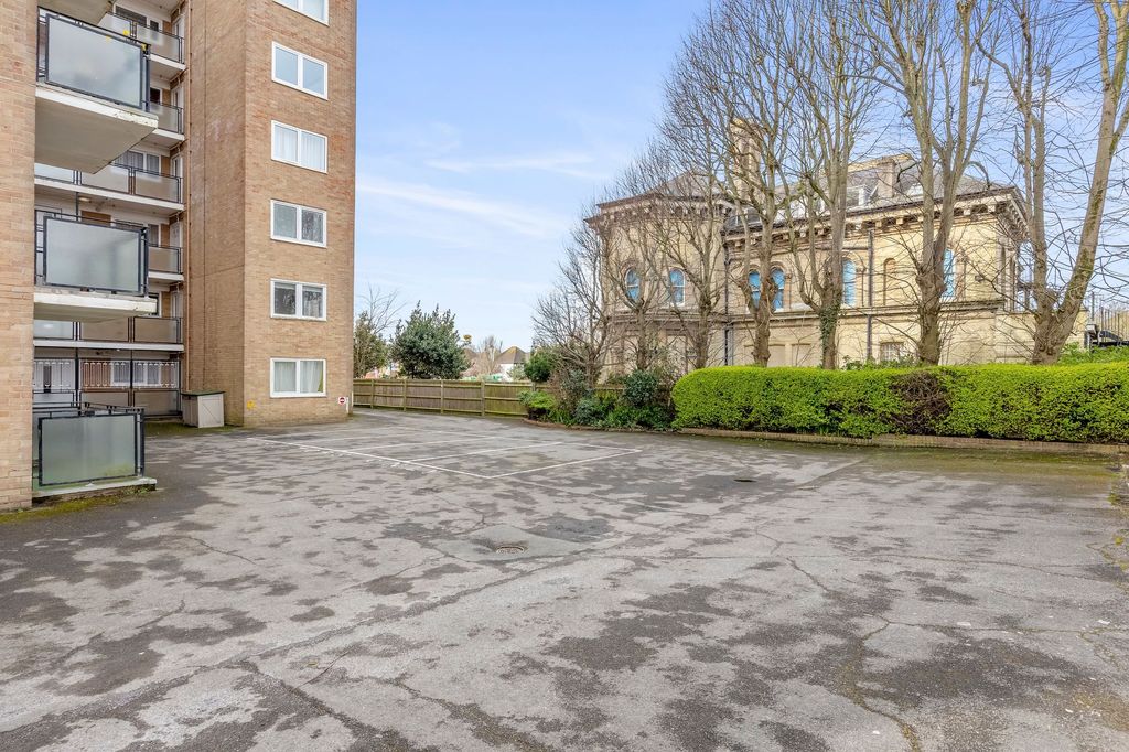 Property photo 2 of 2