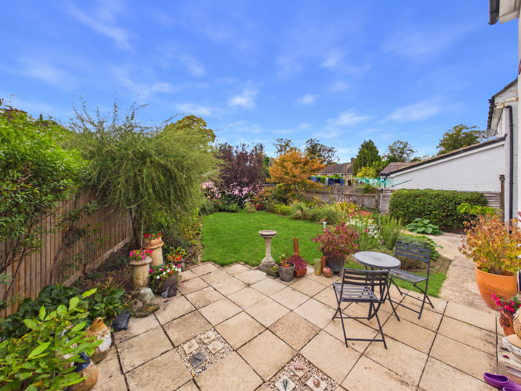 Property photo 3 of 16 Garden