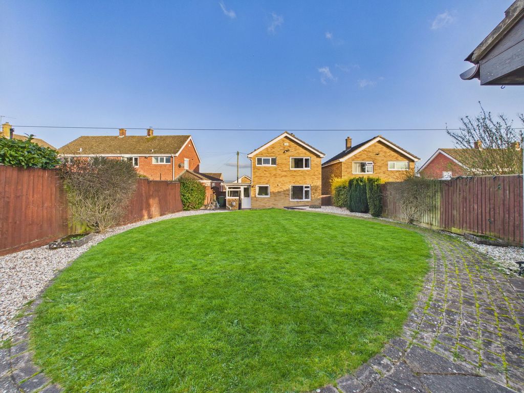 Property photo 2 of 16