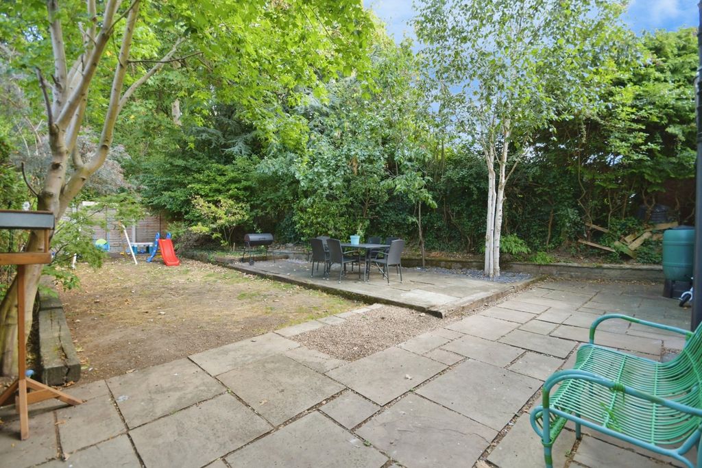 Property photo 3 of 24 Pbox-Img.Jpg