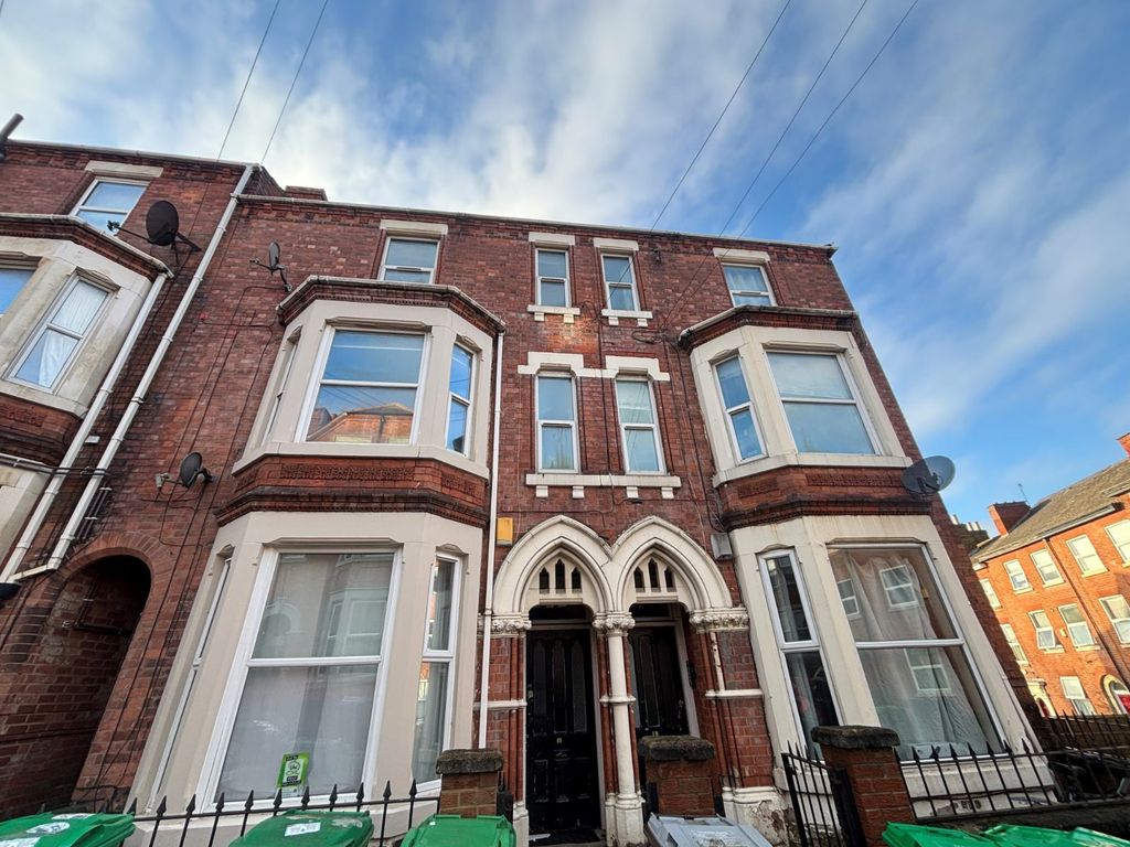 Property photo 1 of 9 Picture No. 08