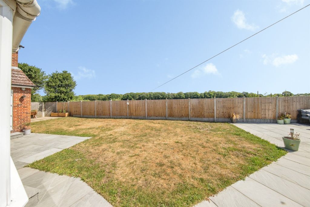 Property photo 2 of 33