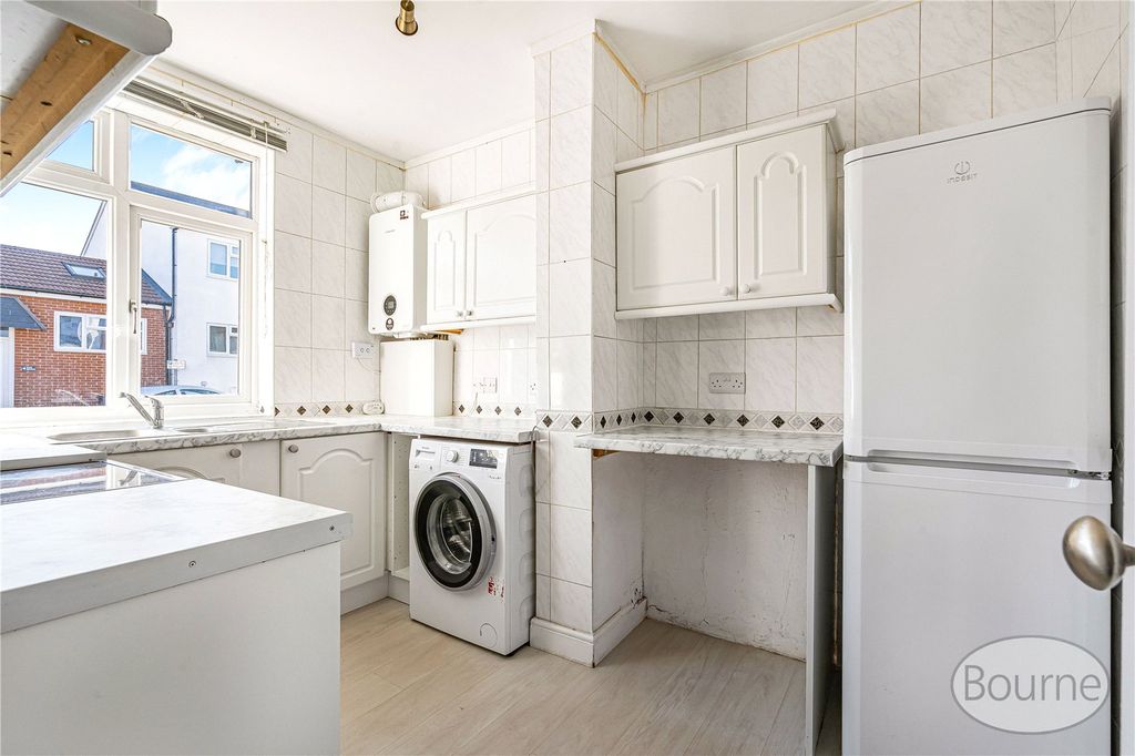 Property photo 2 of 15 Picture 2