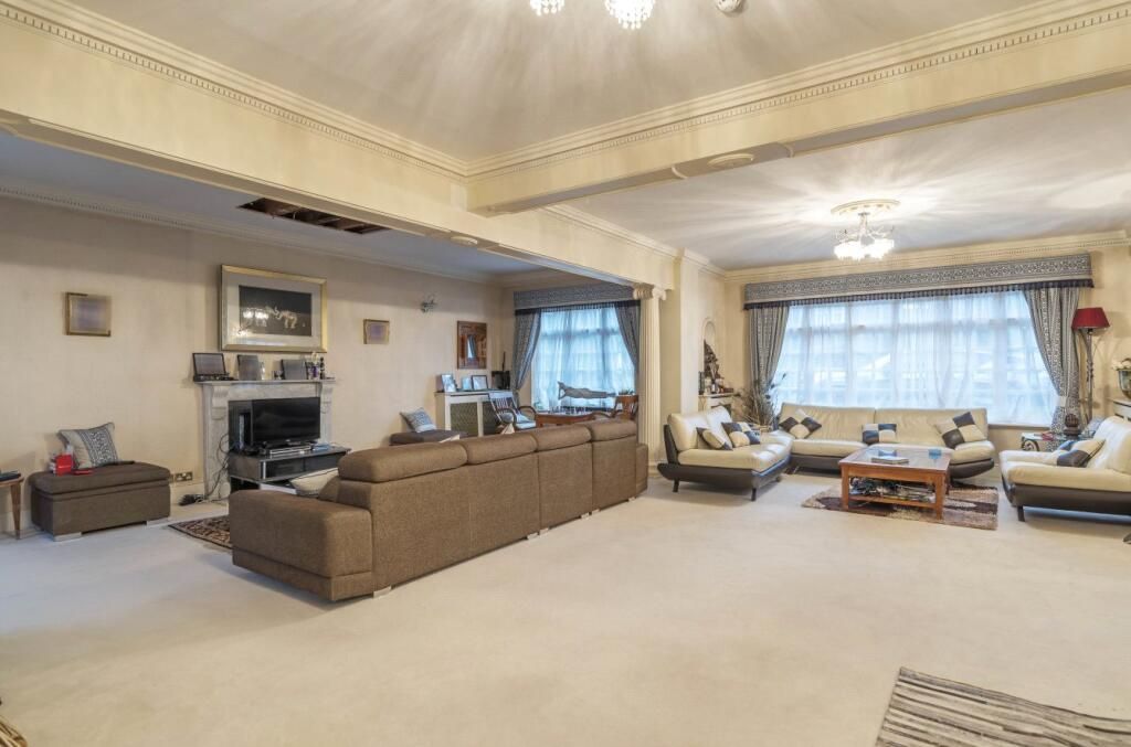 Additional image 6 of 8 bed detached house to rentGrange Avenue, London N20