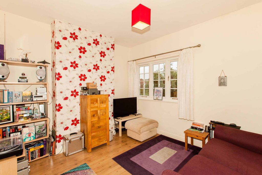 Property photo 3 of 22