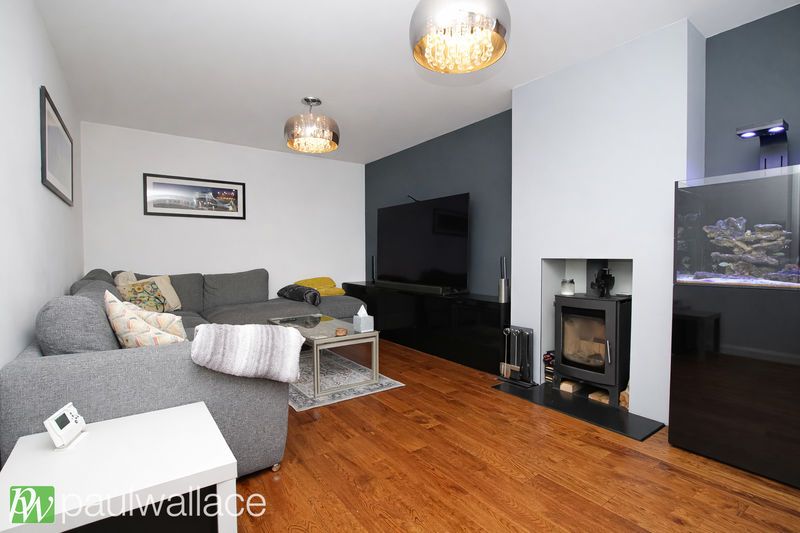 Property photo 3 of 23 Lounge