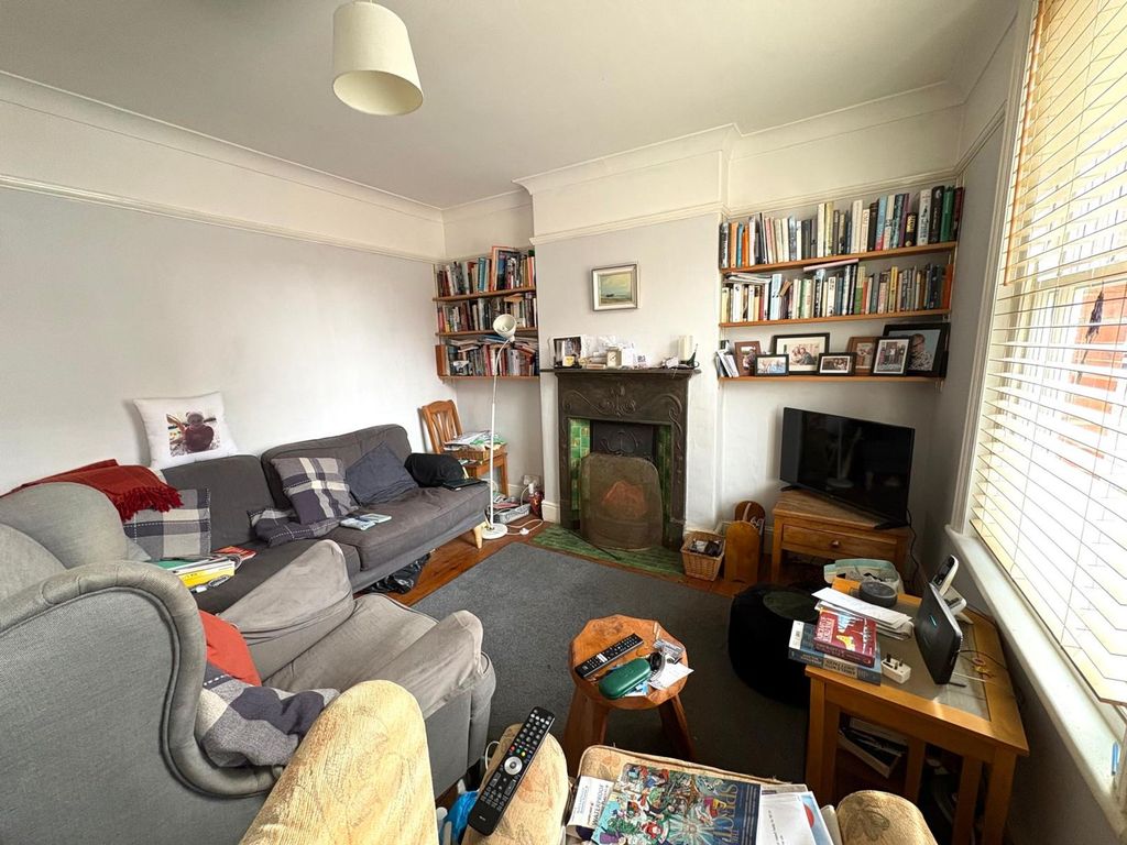 Property photo 3 of 10