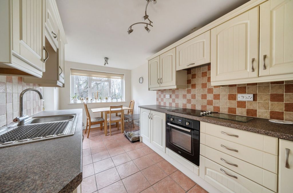 Property photo 3 of 15