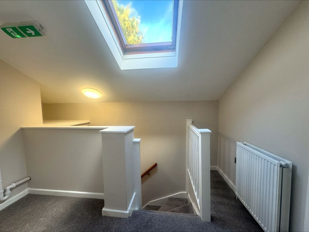 Property photo 3 of 13 Entrance