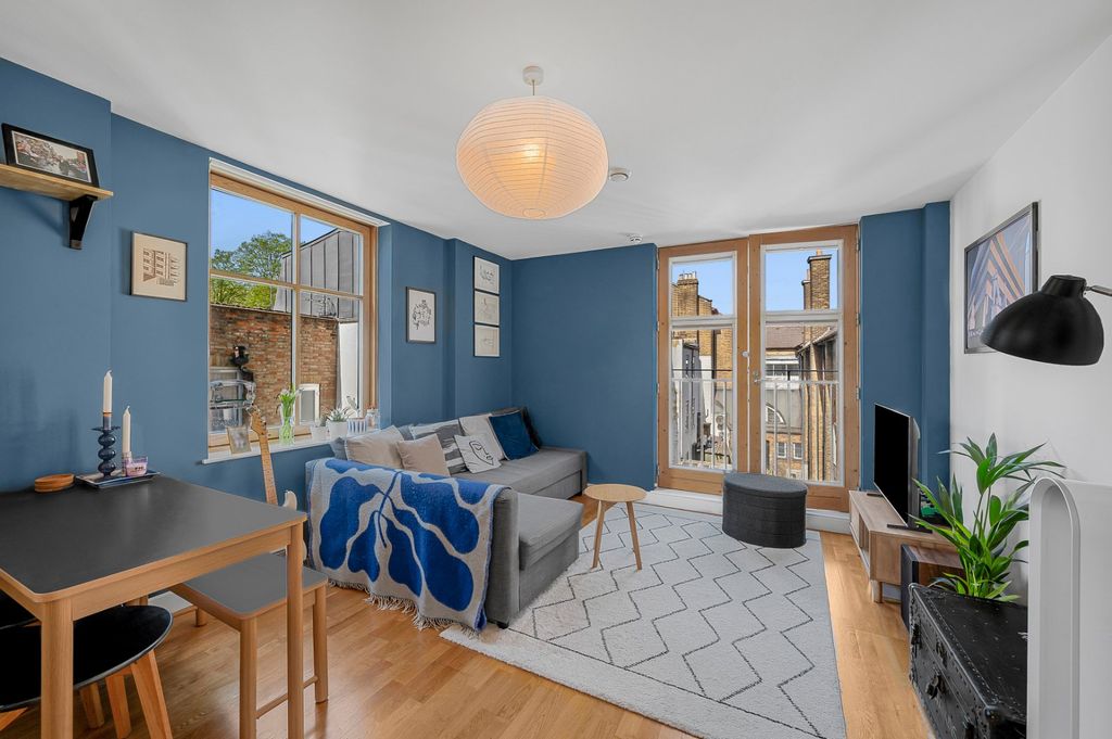 Property photo 1 of 10