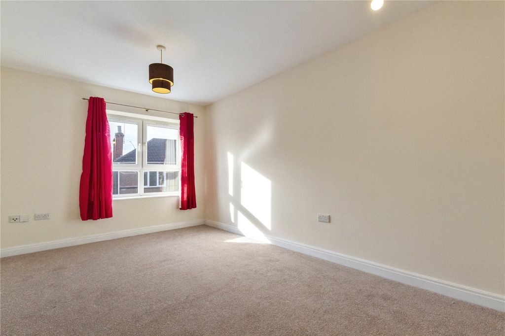 Property photo 3 of 8 Picture No. 09