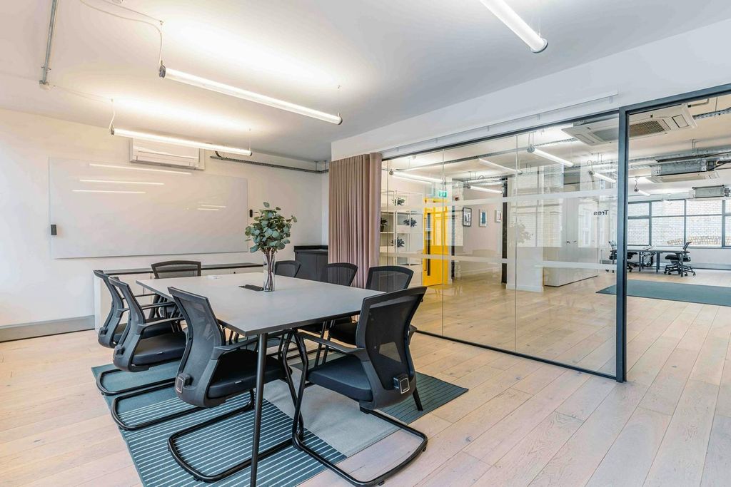 Property photo 3 of 12 2nd & 3rd Floors