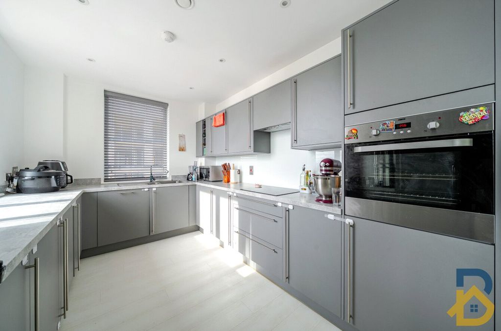 Property photo 3 of 12 Picture No. 36