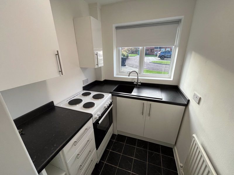 Property photo 2 of 7 Photo 6