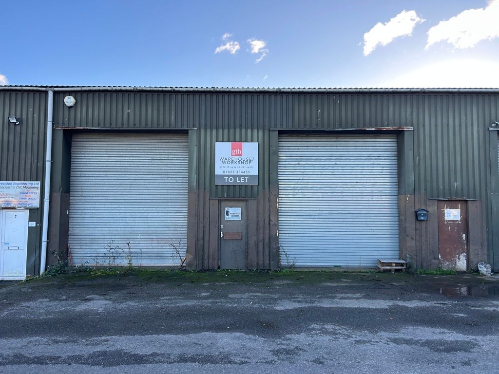 Property photo 3 of 7 Photo 10