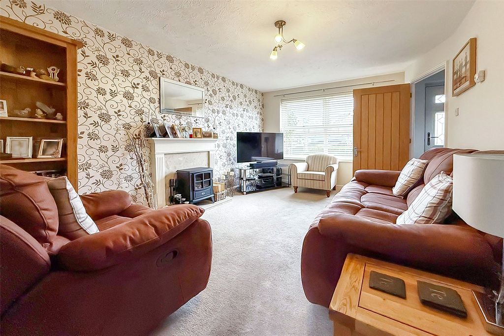 Property photo 2 of 13 Picture No. 11