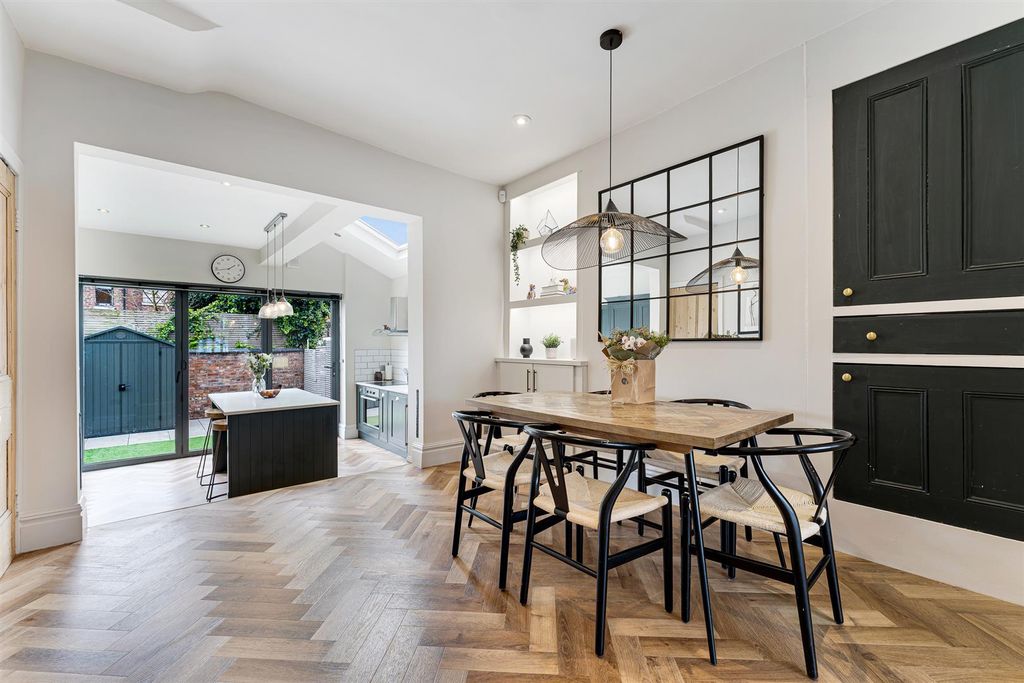 Property photo 3 of 31 Image 3